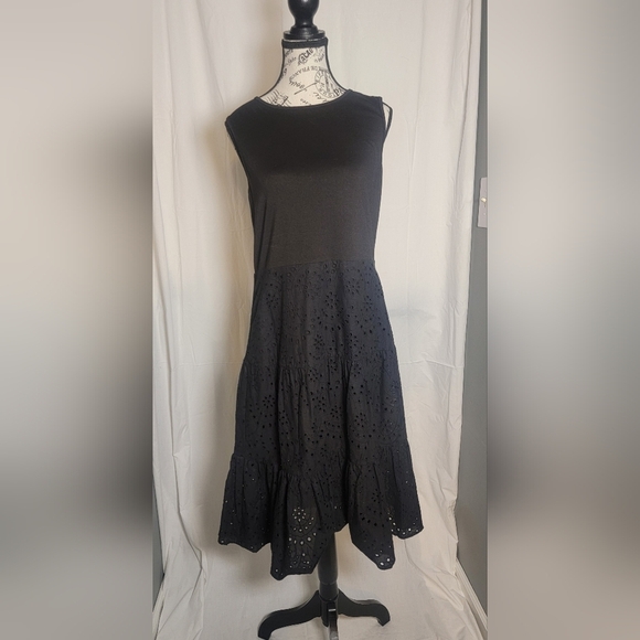 L.N.V Dress - Picture 1 of 4